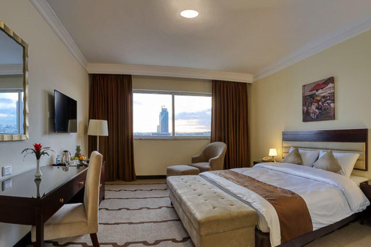 Carnival Hotel Амман Экстерьер фото
